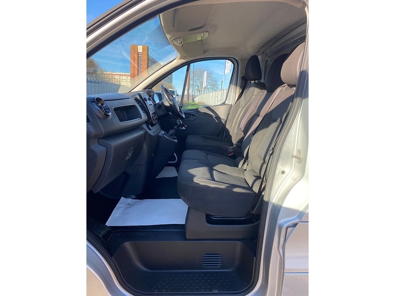 Used Vauxhall Vivaro 2016 for sale - 76682359: Photo 23