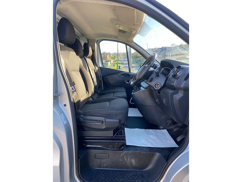 Used Vauxhall Vivaro 2016 for sale - 76682359: Photo 24