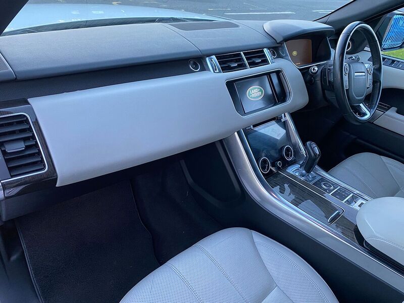 Used Land Rover Range Rover Sport 2014 for sale - 76798890: Photo 18