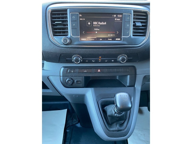 Used Vauxhall Vivaro 2019 for sale - 77303152: Photo 20