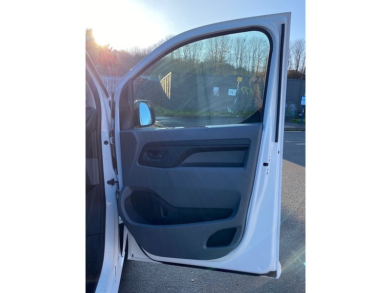 Used Vauxhall Vivaro 2019 for sale - 77303152: Photo 24