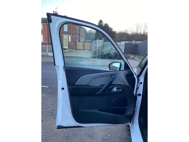 Used Citroen C4 Grand Picasso 2017 for sale - 77107290: Photo 25