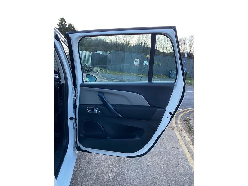 Used Citroen C4 Grand Picasso 2017 for sale - 77107290: Photo 30