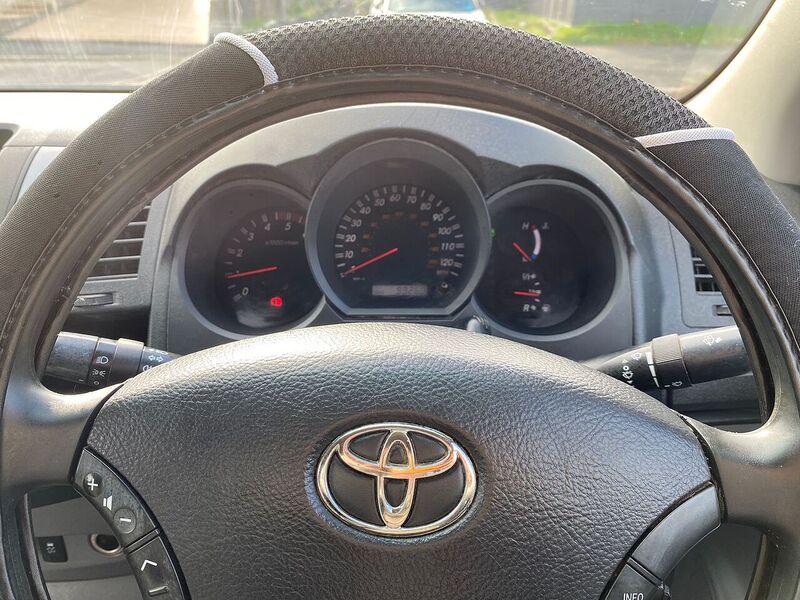 Used Toyota Hilux 2011 for sale - 76547369: Photo 12
