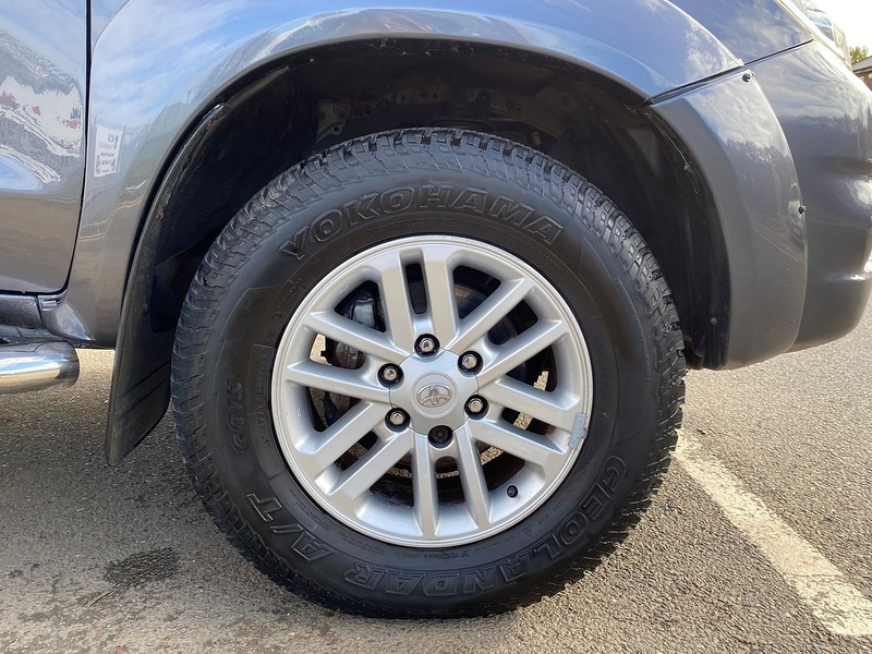 Used Toyota Hilux 2011 for sale - 76547369: Photo 16