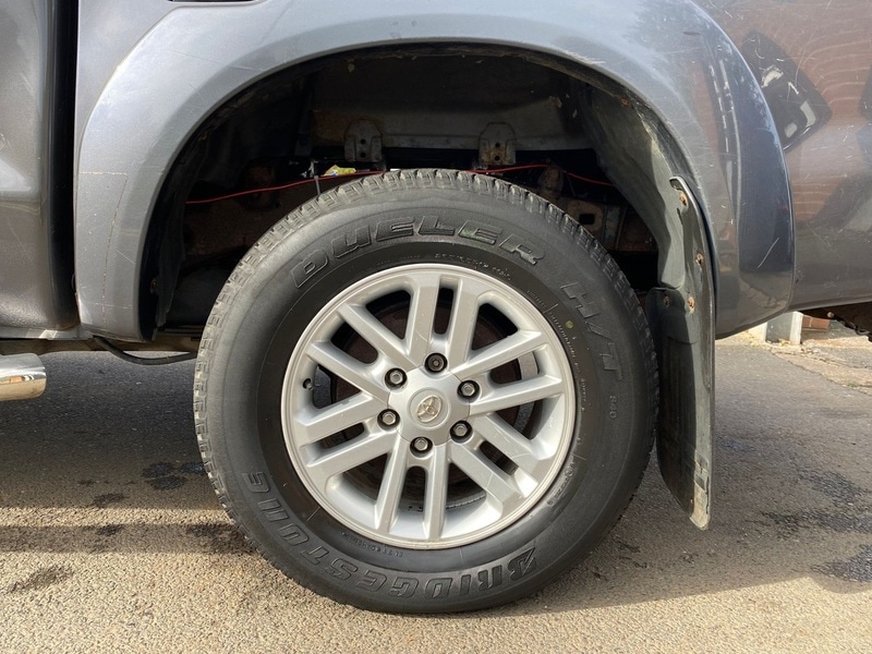 Used Toyota Hilux 2011 for sale - 76547369: Photo 18