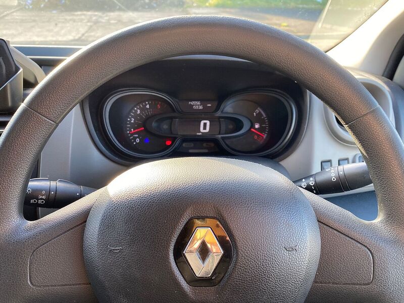 Used Renault Trafic 2017 for sale - 76798888: Photo 17