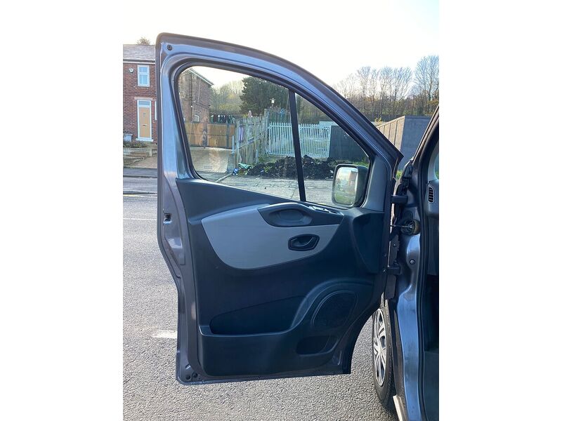 Used Renault Trafic 2017 for sale - 76798888: Photo 22