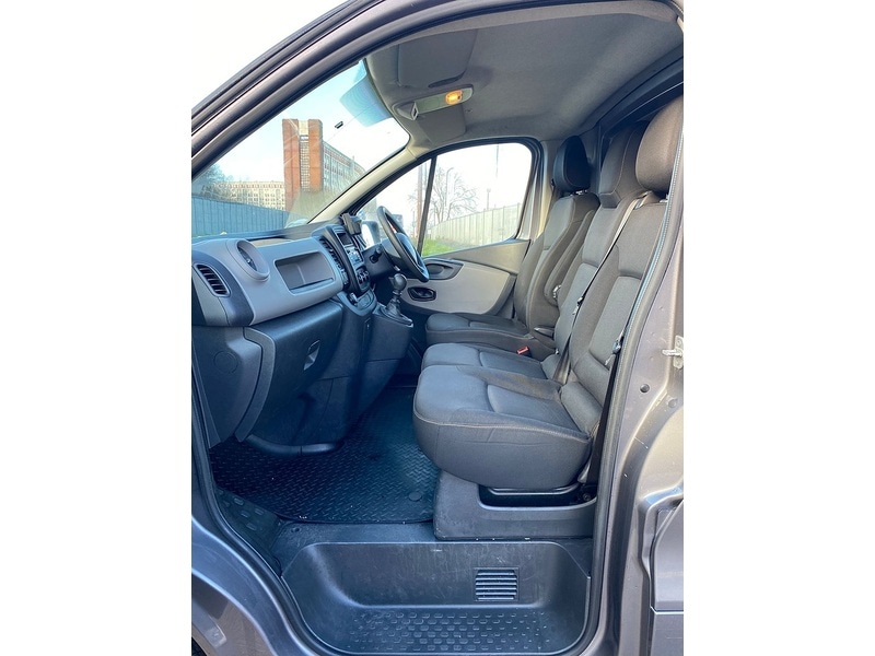 Used Renault Trafic 2017 for sale - 76798888: Photo 24