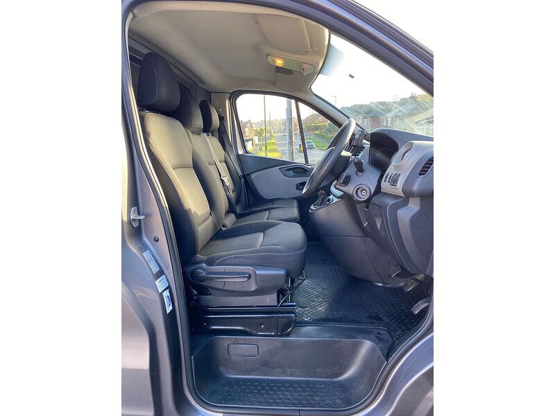 Used Renault Trafic 2017 for sale - 76798888: Photo 25