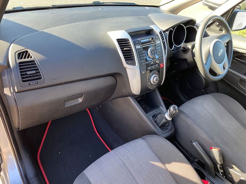 Used Kia Venga 2010 for sale - 76413318: Photo 18