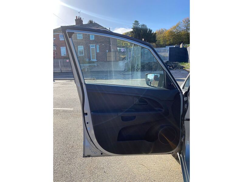 Used Kia Venga 2010 for sale - 76413318: Photo 25