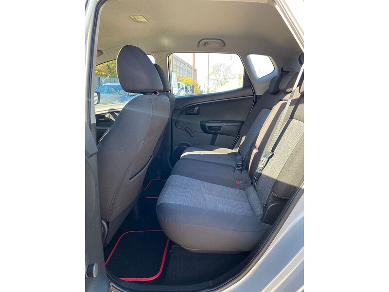 Used Kia Venga 2010 for sale - 76413318: Photo 32