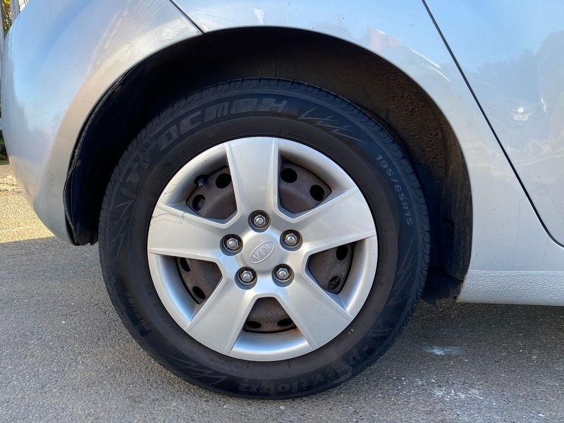 Used Kia Venga 2010 for sale - 76413318: Photo 38