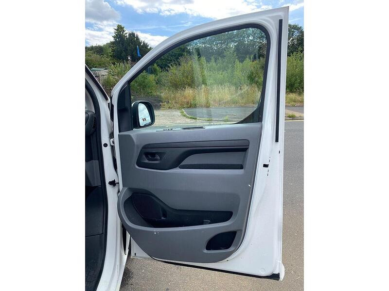 Used Toyota ProAce 2017 for sale - 76542881: Photo 24