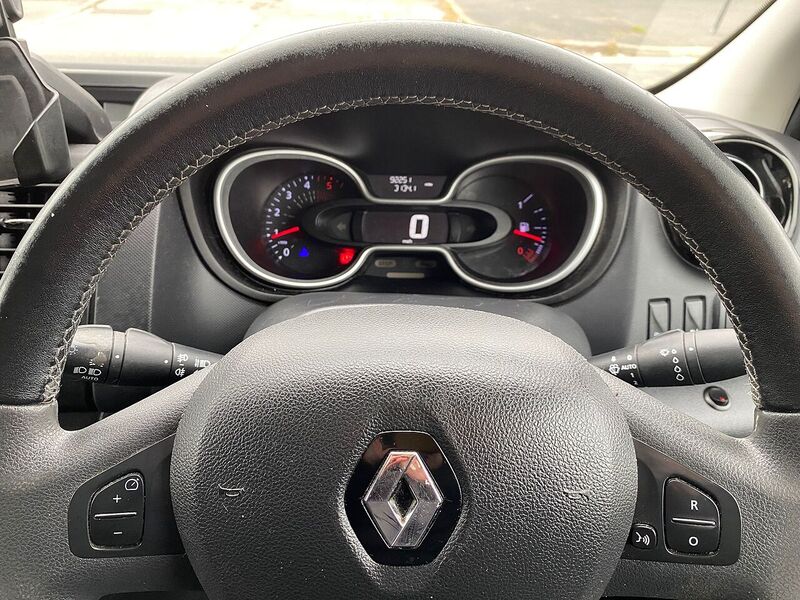 Used Renault Trafic 2020 for sale - 76982536: Photo 17