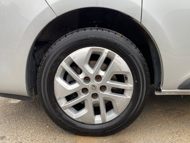 Used Renault Trafic 2020 for sale - 76982536: Photo 27