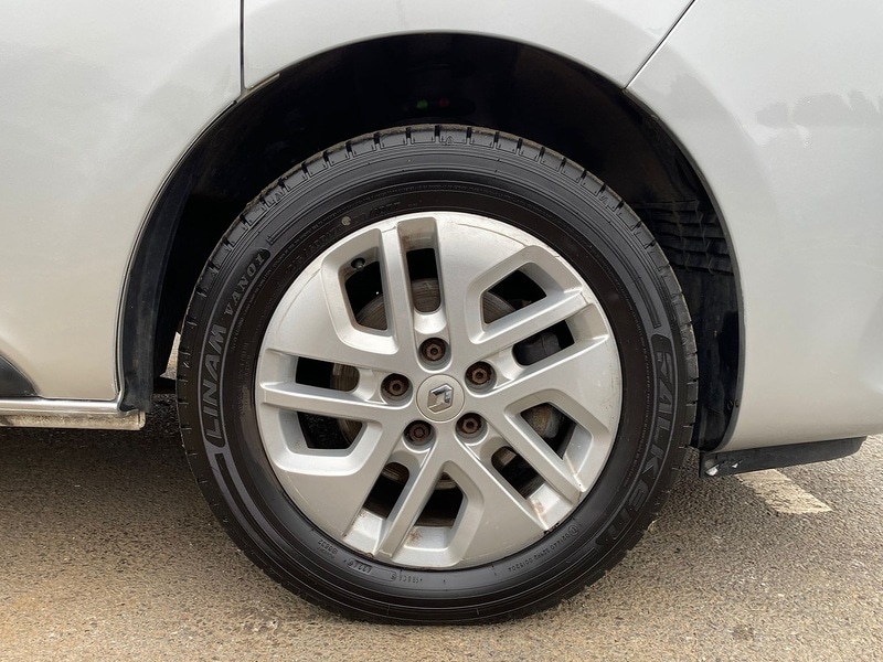 Used Renault Trafic 2020 for sale - 76982536: Photo 29