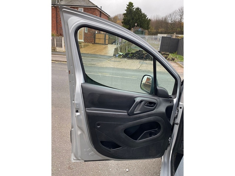 Used Citroen Berlingo 2012 for sale - 76982577: Photo 20