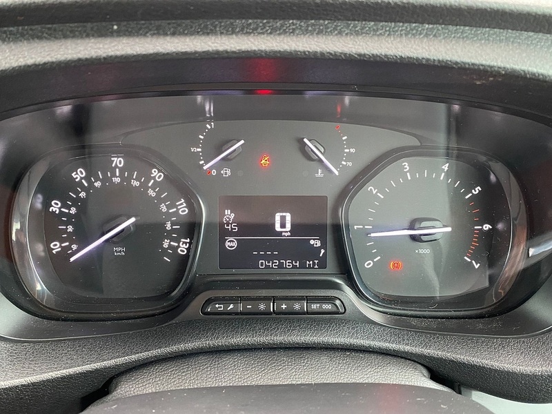 Used Vauxhall Vivaro 2019 for sale - 77324440: Photo 16