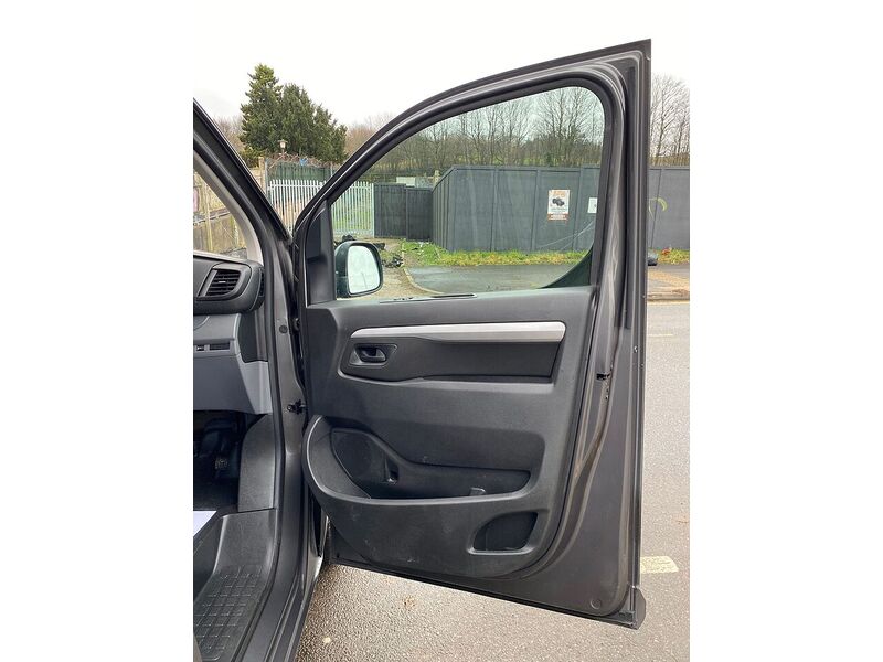 Used Vauxhall Vivaro 2019 for sale - 77324440: Photo 24