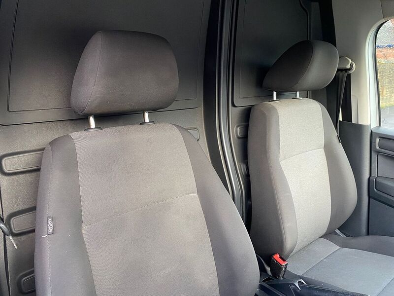 Used Volkswagen Caddy Maxi 2017 for sale - 77172717: Photo 15