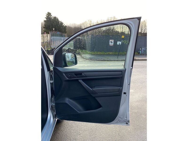 Used Volkswagen Caddy Maxi 2017 for sale - 77172717: Photo 24