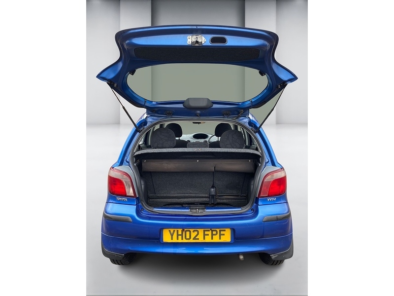 Used Toyota Yaris 2002 for sale - 76707327: Photo 10