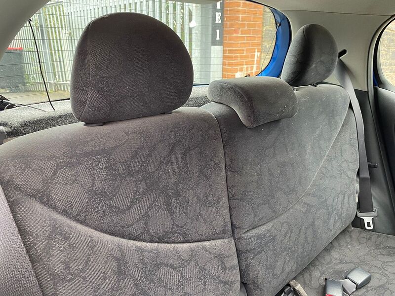 Used Toyota Yaris 2002 for sale - 76707327: Photo 23