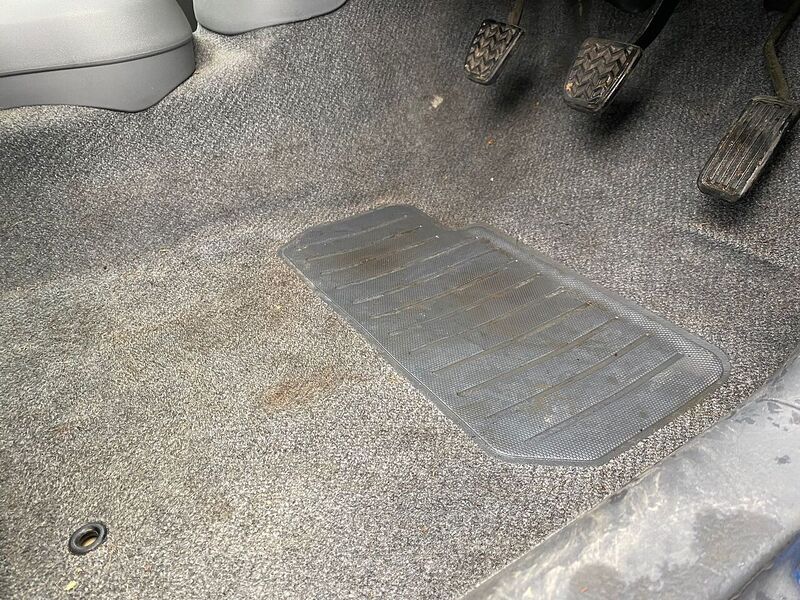 Used Toyota Yaris 2002 for sale - 76707327: Photo 33