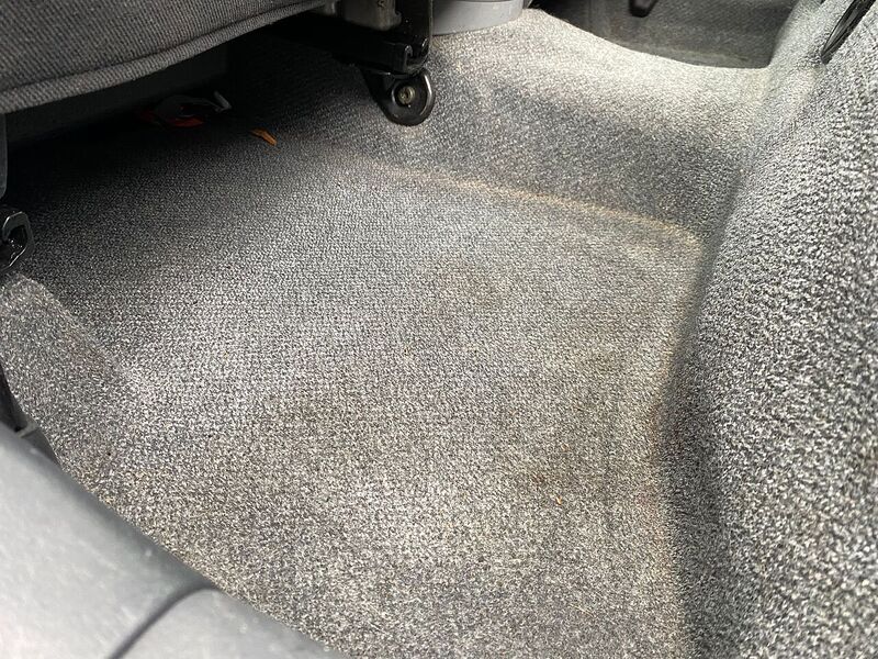 Used Toyota Yaris 2002 for sale - 76707327: Photo 34