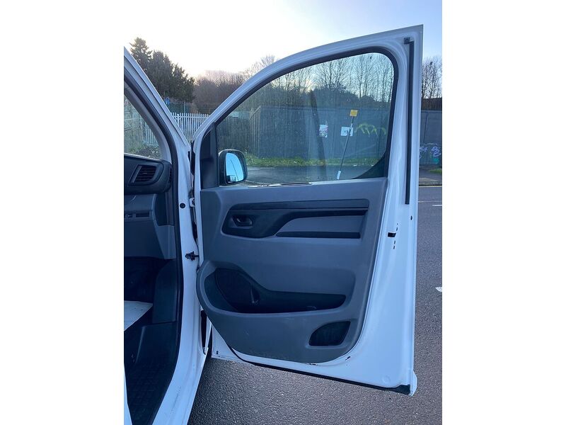 Used Vauxhall Vivaro 2019 for sale - 77007776: Photo 24