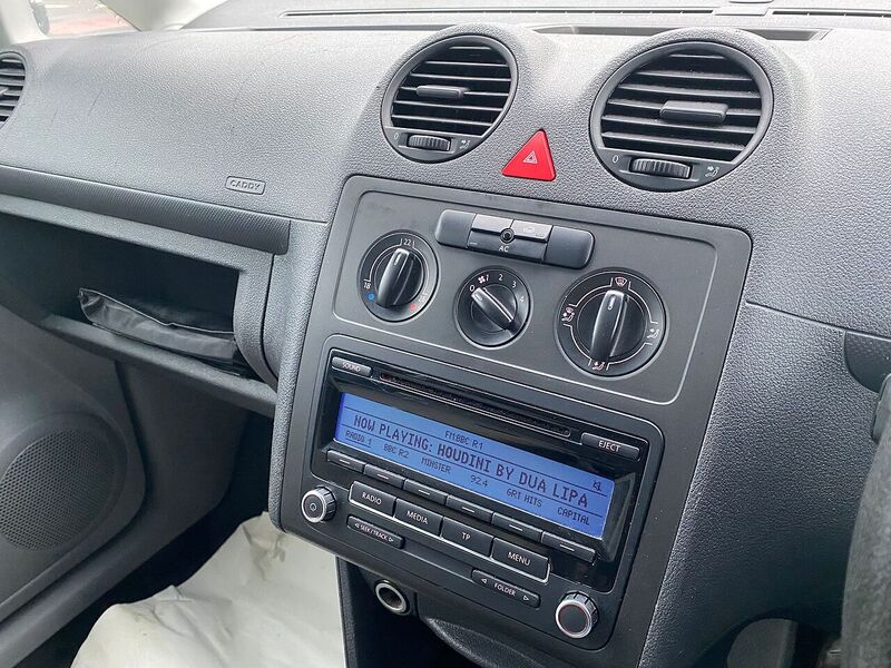 Used Volkswagen Caddy Maxi 2010 for sale - 76707324: Photo 22