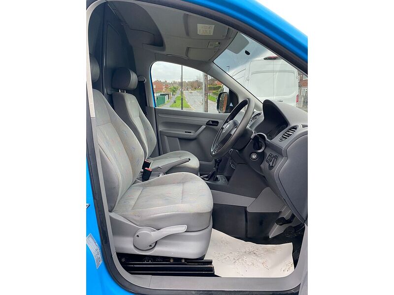 Used Volkswagen Caddy Maxi 2010 for sale - 76707324: Photo 26