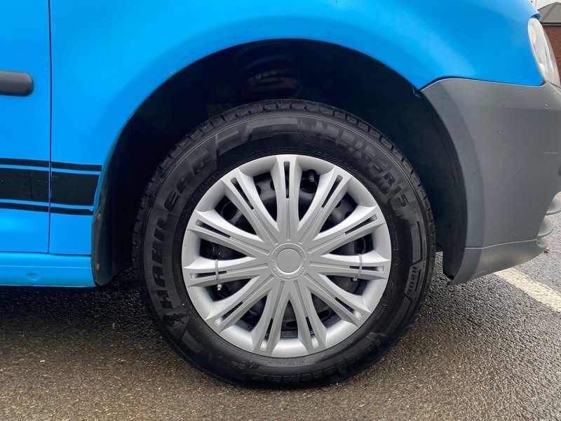 Used Volkswagen Caddy Maxi 2010 for sale - 76707324: Photo 31