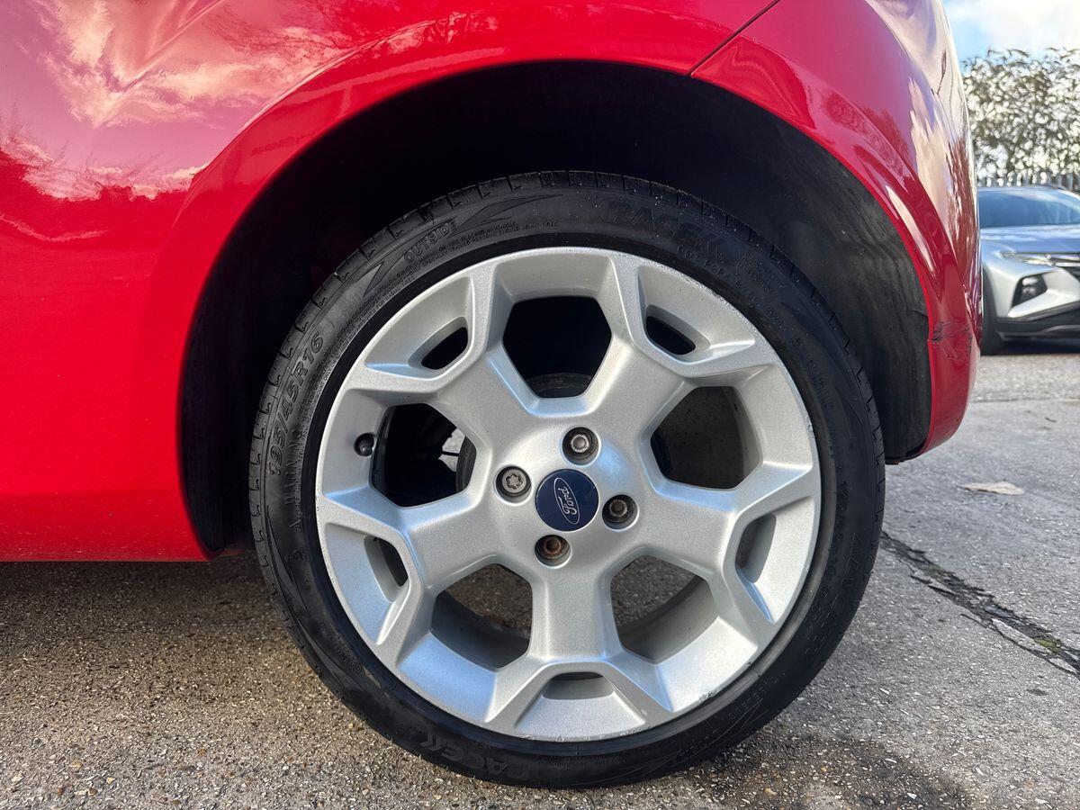 Used Ford Ka 2015 for sale - 76731036: Photo 9