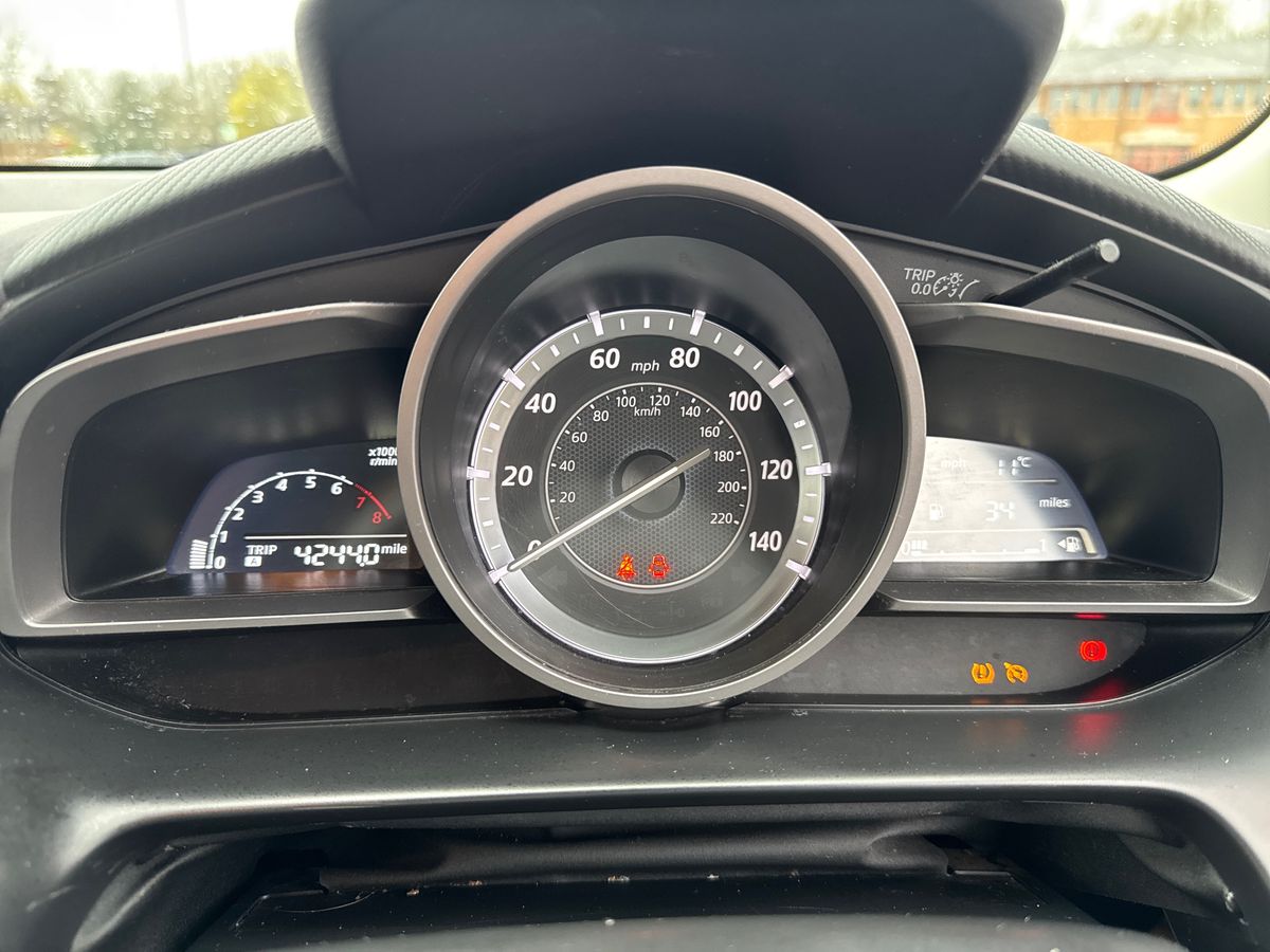 Used Mazda Mazda2 2016 for sale - 77855719: Photo 14