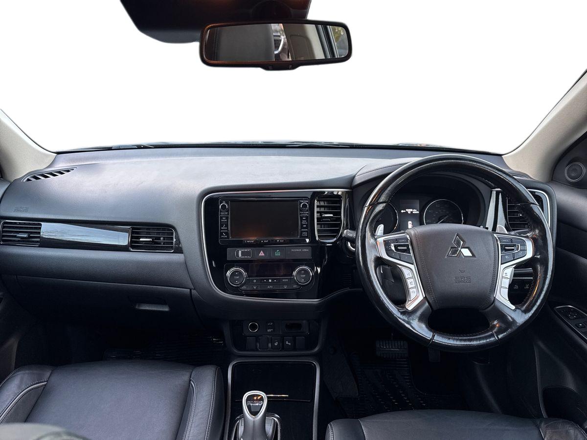 Used Mitsubishi Outlander 2017 for sale - 77010220: Photo 13