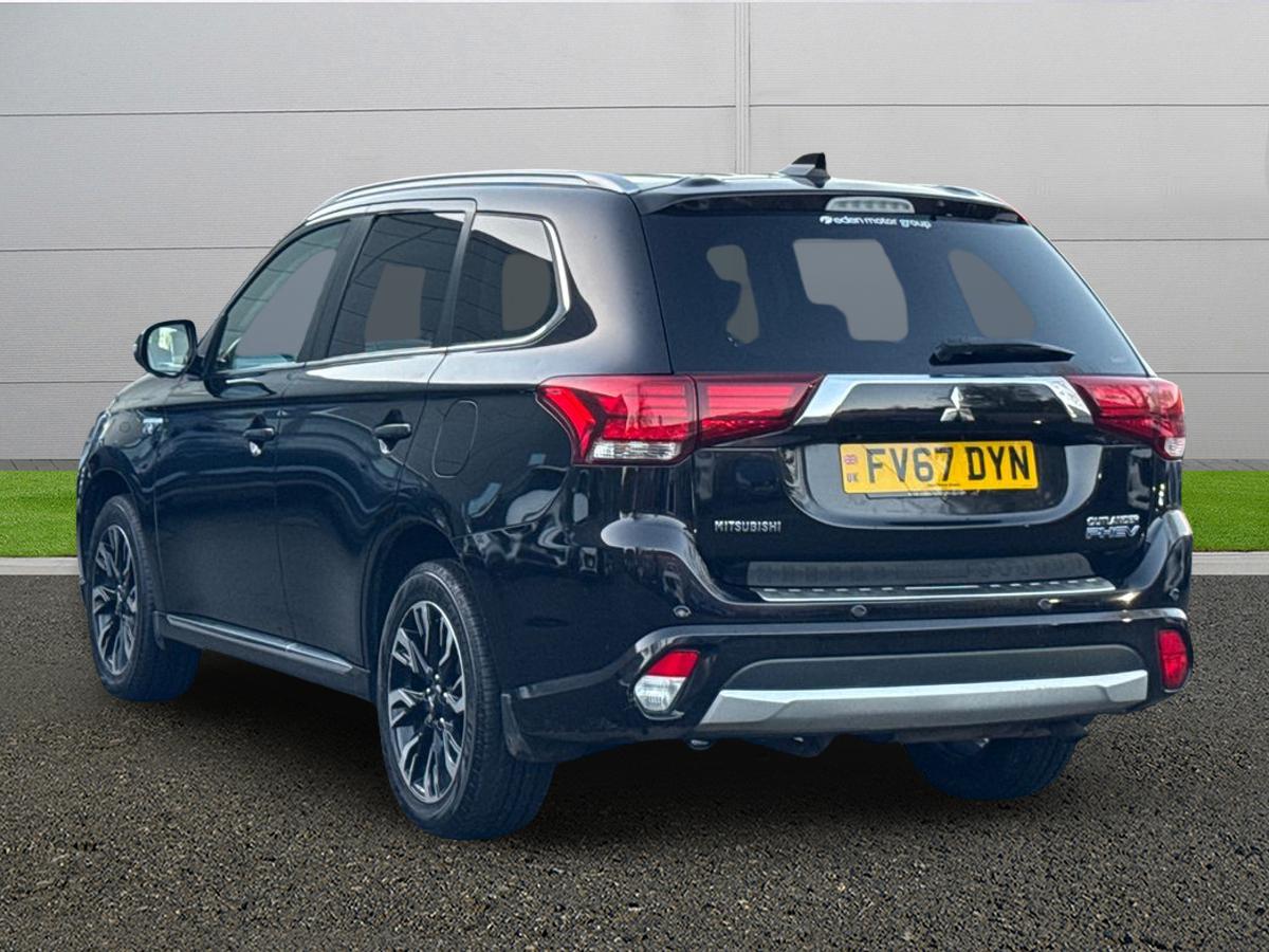 Used Mitsubishi Outlander 2017 for sale - 77010220: Photo 5