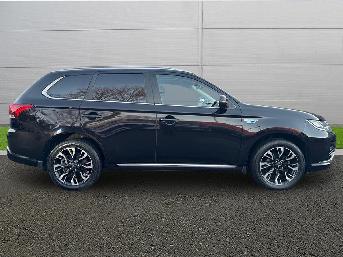 Used Mitsubishi Outlander 2017 for sale - 77010220: Photo 8