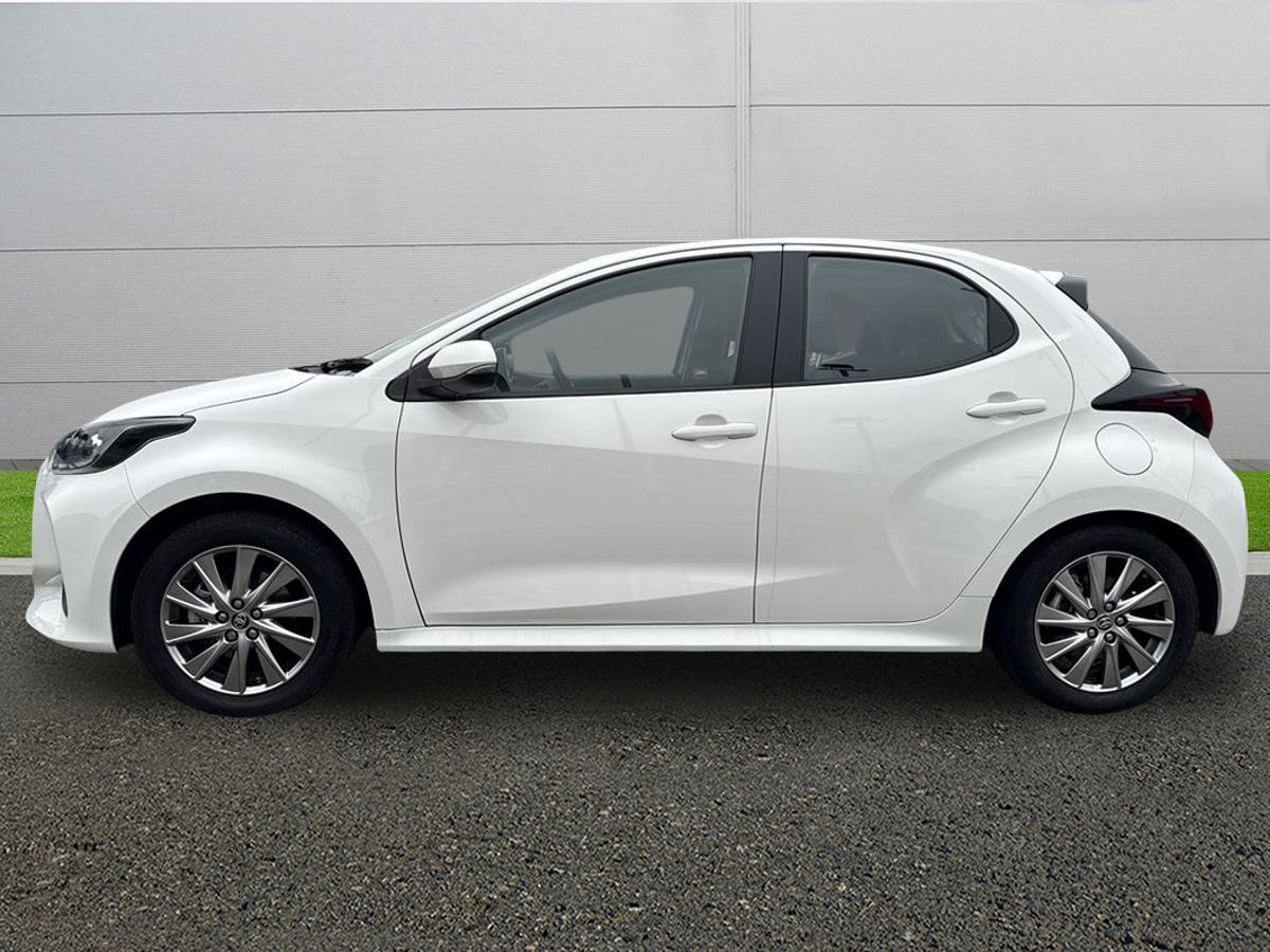 Used Toyota Yaris 2023 for sale - 77786103: Photo 4