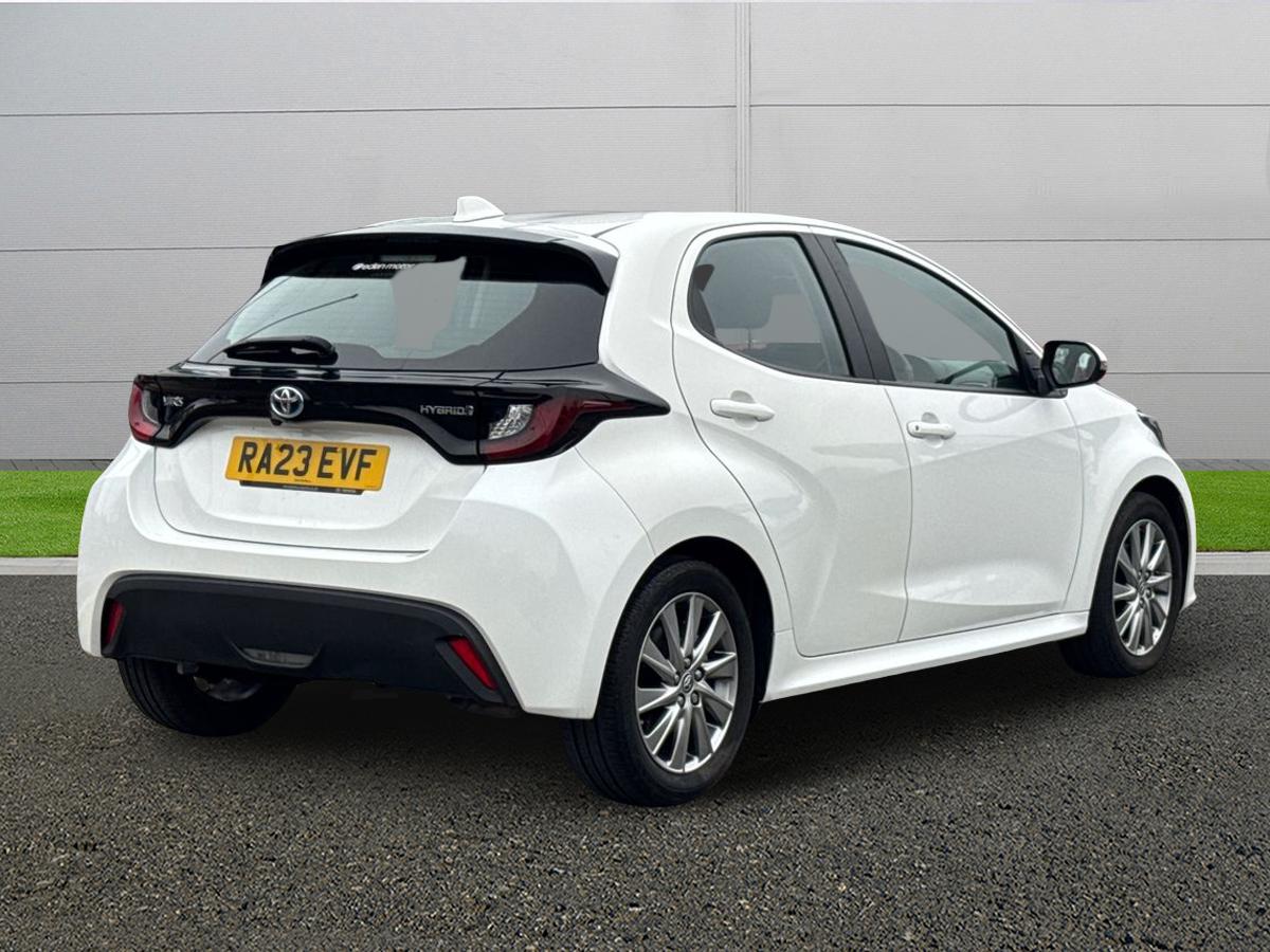 Used Toyota Yaris 2023 for sale - 77786103: Photo 7