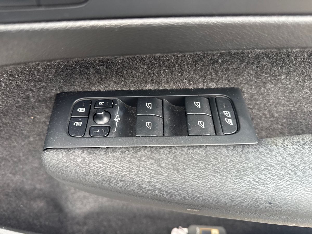 Used Volvo XC40 2024 for sale - 78049825: Photo 20