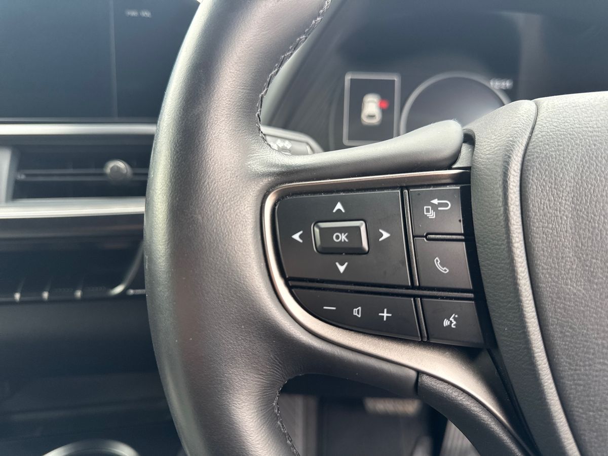 Used Lexus UX 2023 for sale - 77333117: Photo 16