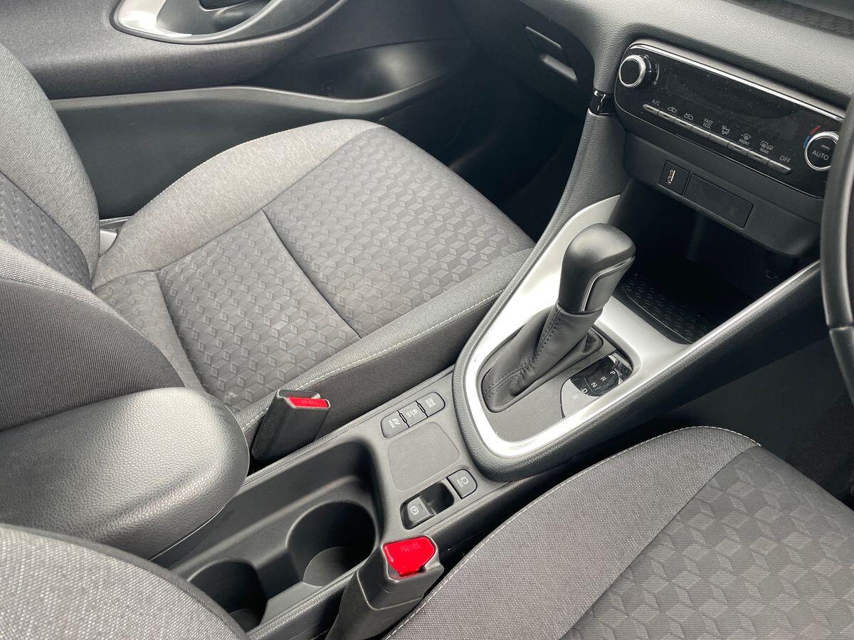 Used Mazda Mazda2 HYBRID for sale - 76727929: Photo 19