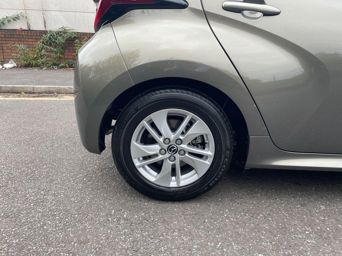 Used Mazda Mazda2 HYBRID for sale - 76727929: Photo 9