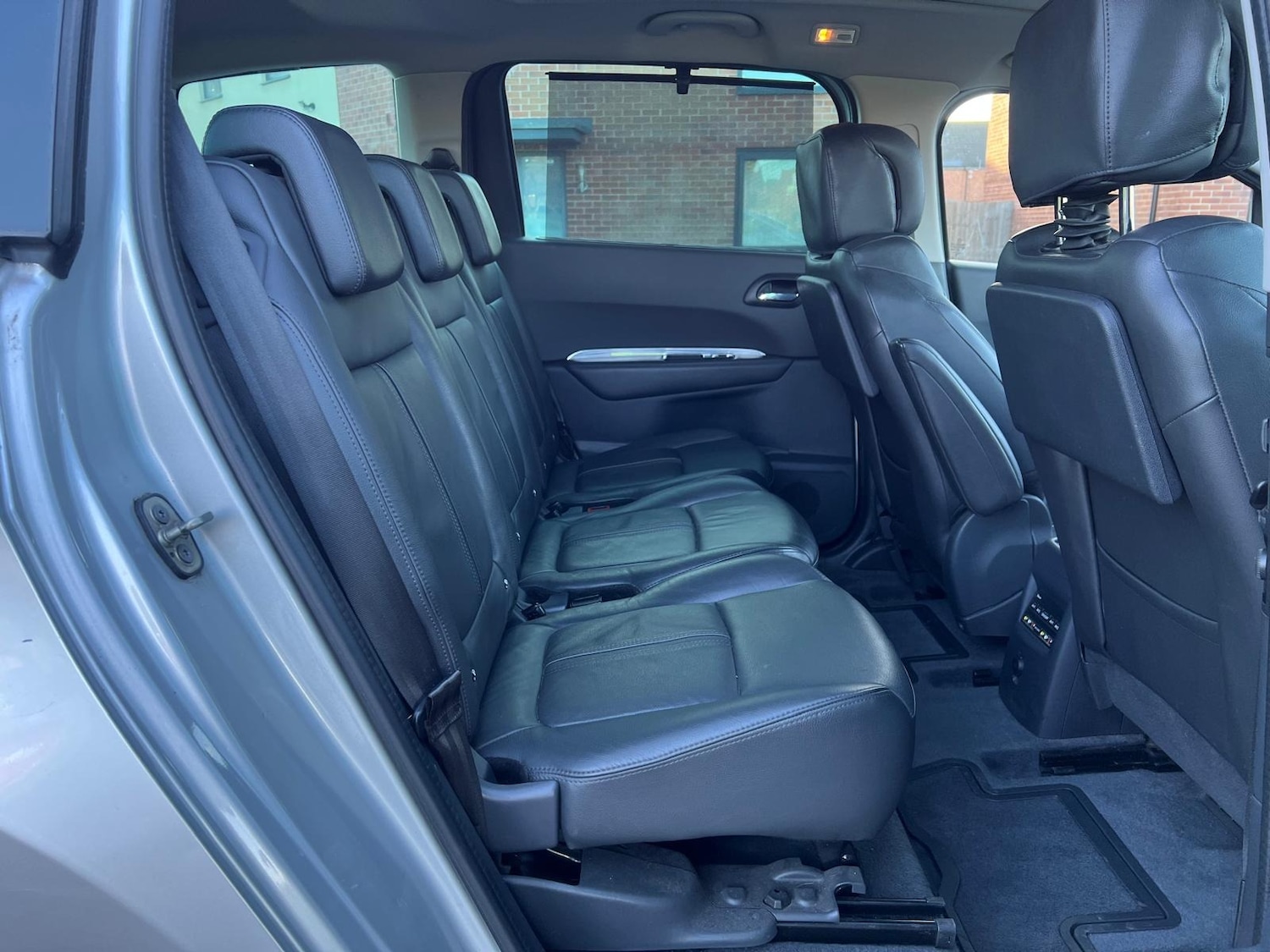 Used Peugeot 5008 2017 for sale - 77057683: Photo 18