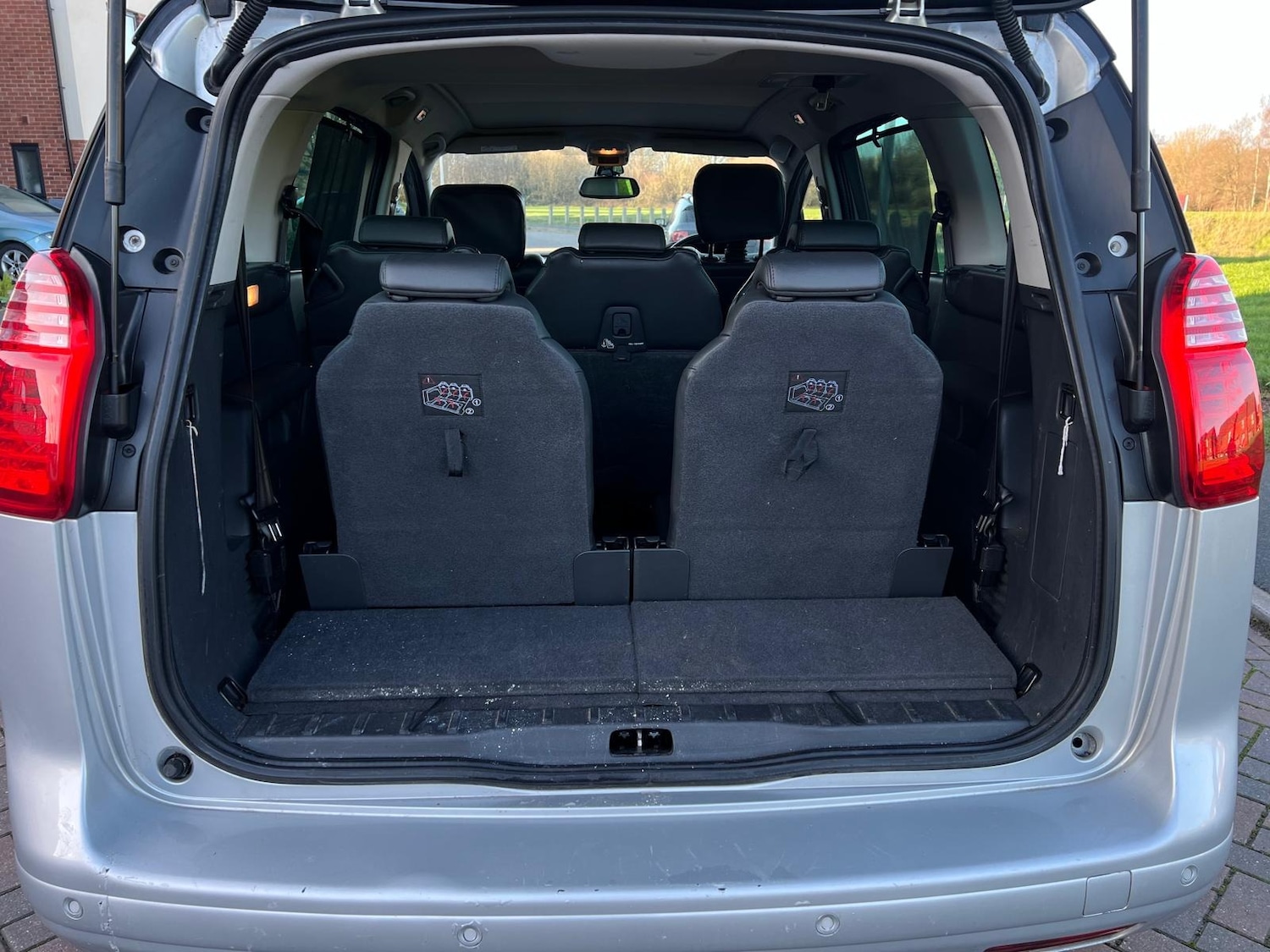 Used Peugeot 5008 2017 for sale - 77057683: Photo 21