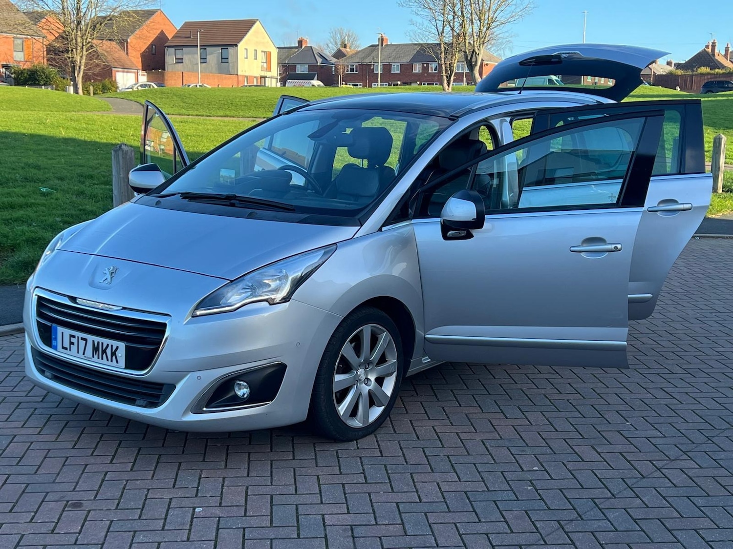 Used Peugeot 5008 2017 for sale - 77057683: Photo 51