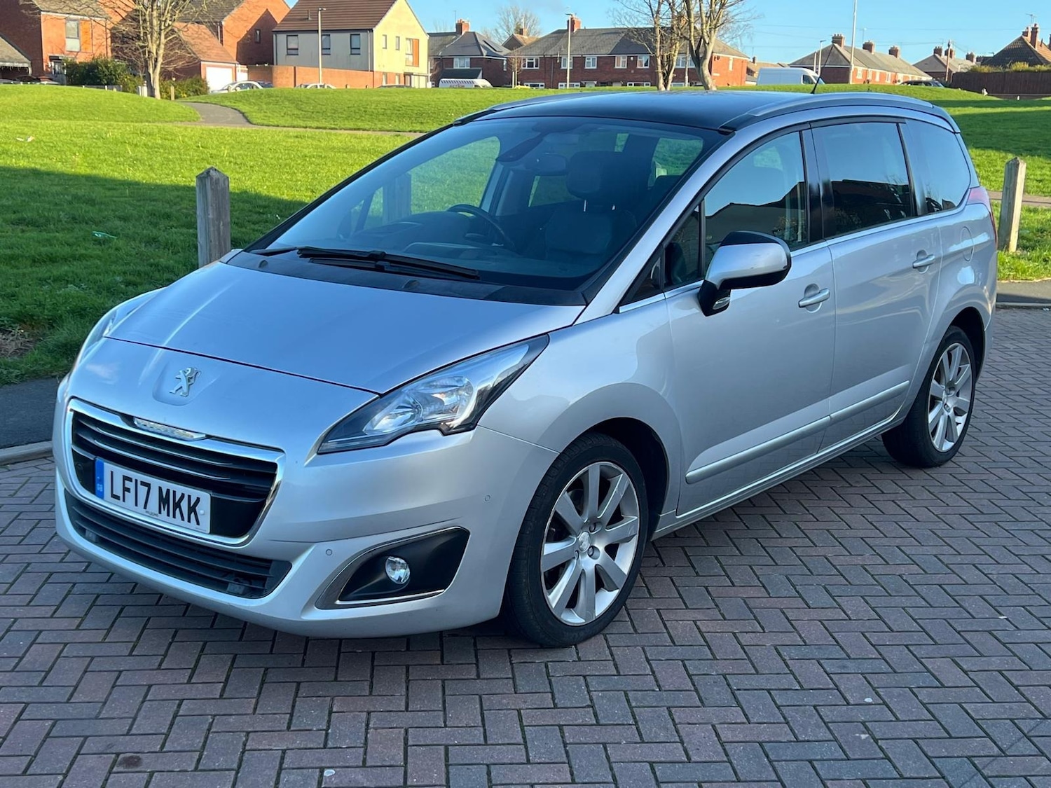 Used Peugeot 5008 2017 for sale - 77057683: Photo 7